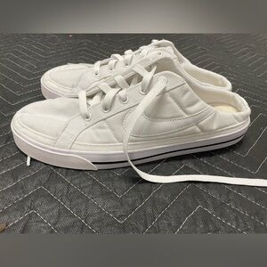Nike court legacy Mule women’s size 10 white